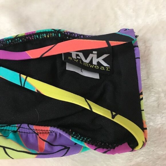 Tavik Swimwear Retro Geometric Bandeau‎ Top - Picture 5 of 6